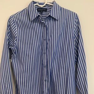 Jones New York. signature. Easy care. Blue and white stripped